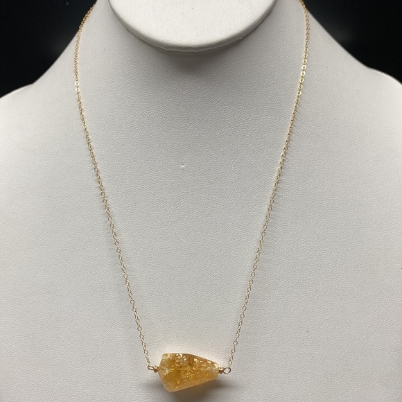 Citrine Gemstone Pendant - Picture 3 of 4